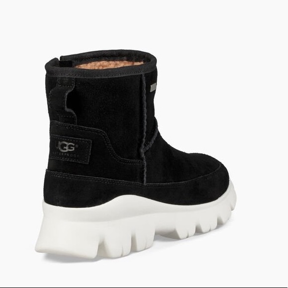 ugg palomar black